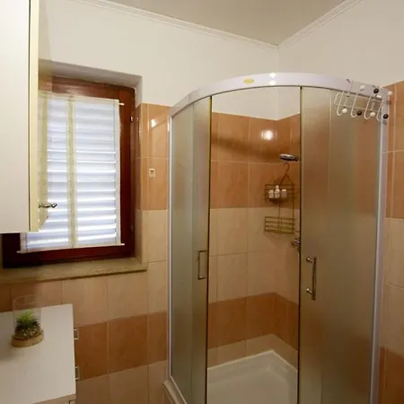 Villa House Dermeta